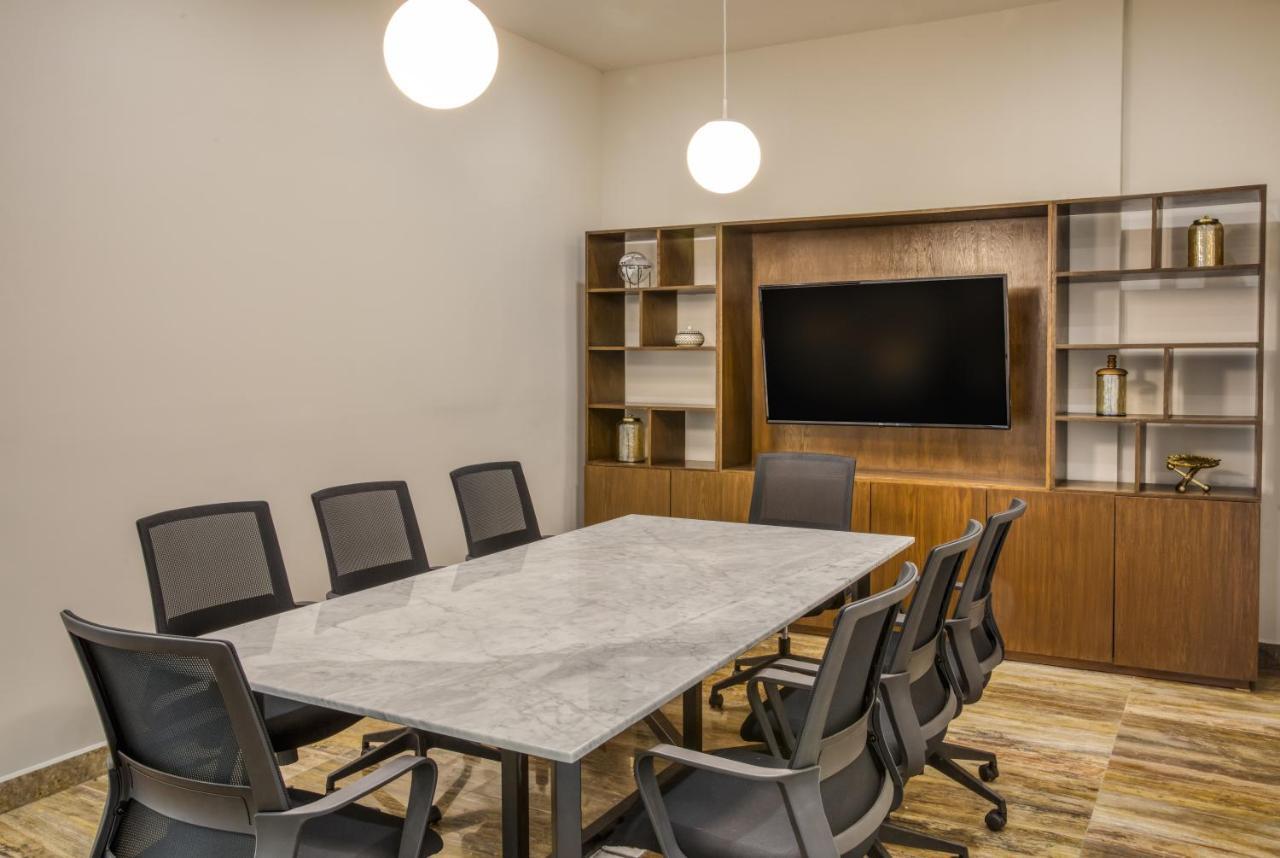 Hotel Fiesta Guadalajara Periferico Poniente 4*